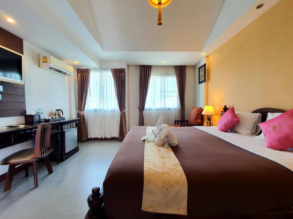 Goldenbell Chiangmai 酒店 清迈